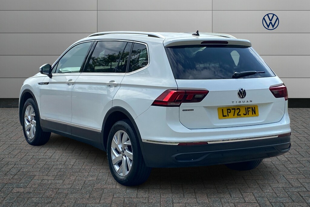 Volkswagen Tiguan Allspace 1.5 Tsi Life Dsg White #3