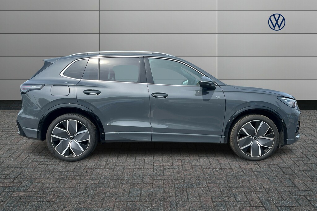 Volkswagen Tiguan 1.5 Etsi 150 R-line Dsg PK26MYZ Grey #4
