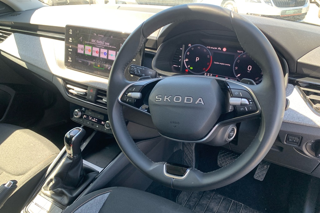 Skoda Scala 1.0 Tsi 116 Se Edition Dsg GL25UUH White #6