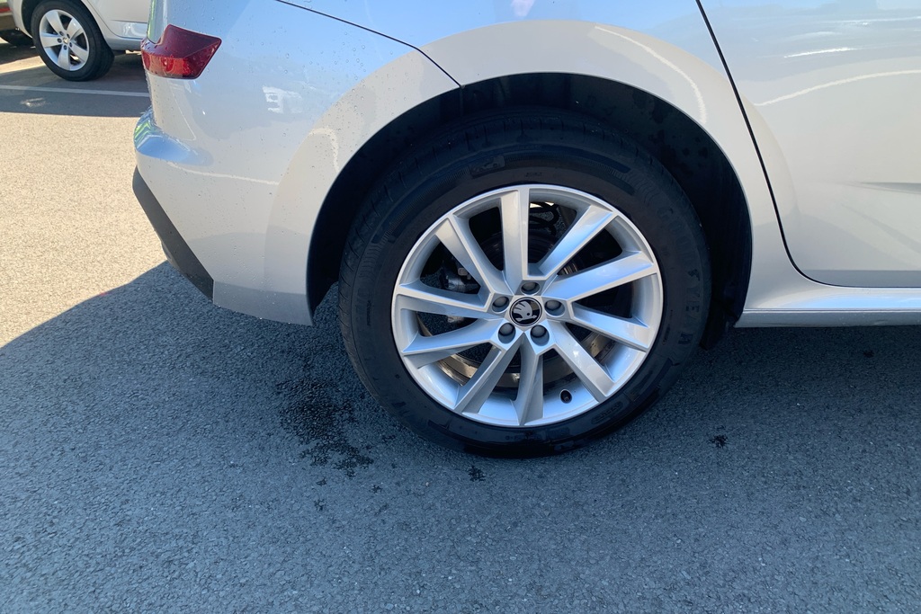 Skoda Kamiq 1.0 Tsi Se Edition GL25LKF Silver #5