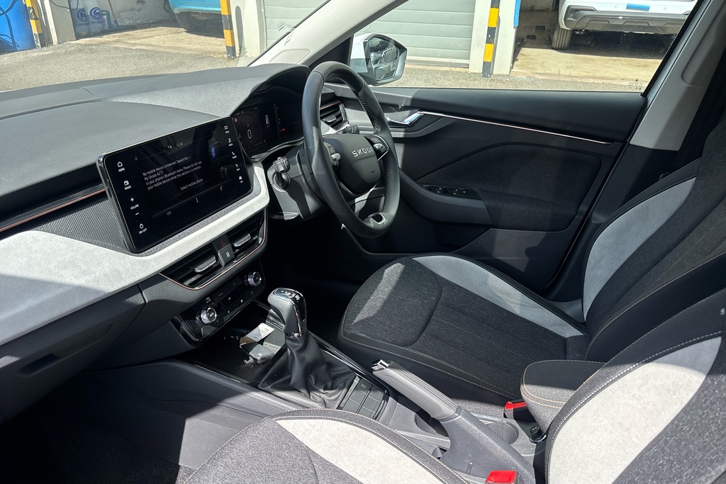 Skoda Scala 1.5 Tsi Se L Dsg White #2