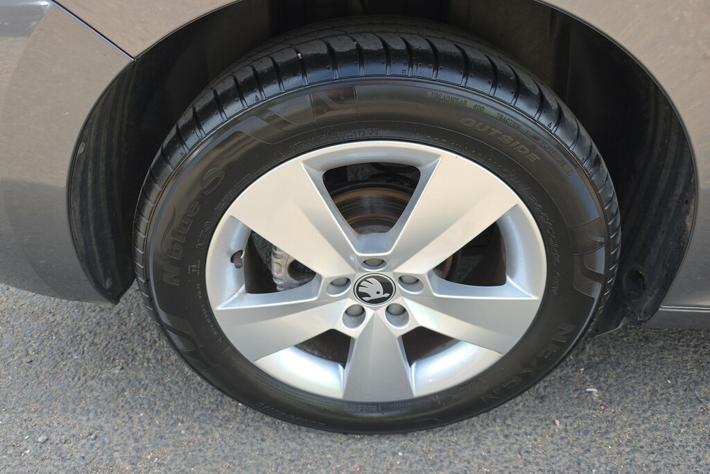 Skoda Scala 1.5 Tsi Se Edition Grey #5