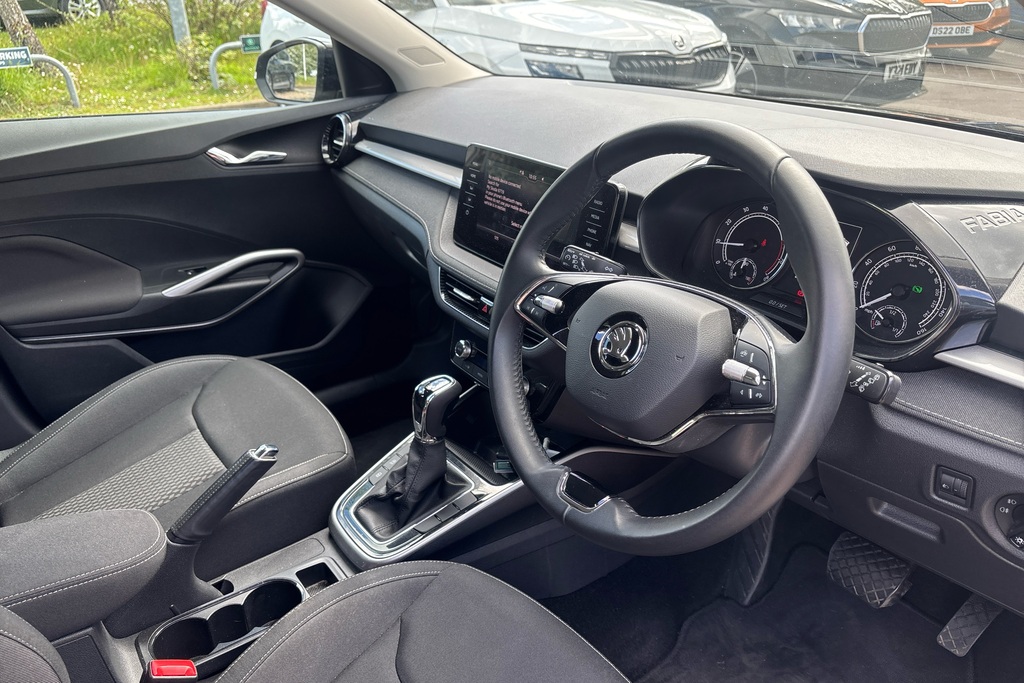 Skoda Fabia 1.0 Tsi 110 Se L Dsg KO23UHK Black #6