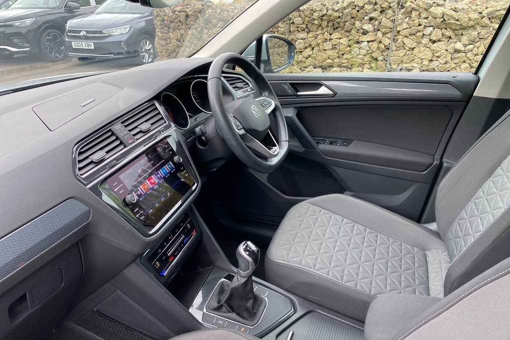 Volkswagen Tiguan 1.5 Tsi 150 Life MD22HME Silver #2