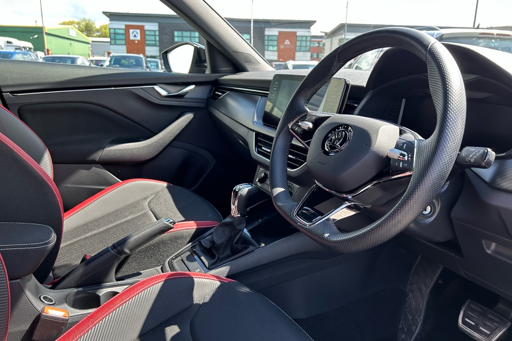 Skoda Kamiq 1.5 Tsi Monte Carlo Dsg KM23CRU Black #6