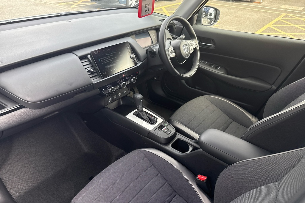 Honda Jazz 1.5 I-mmd Hybrid Crosstar Advance Ecvt RE75NVP White #2