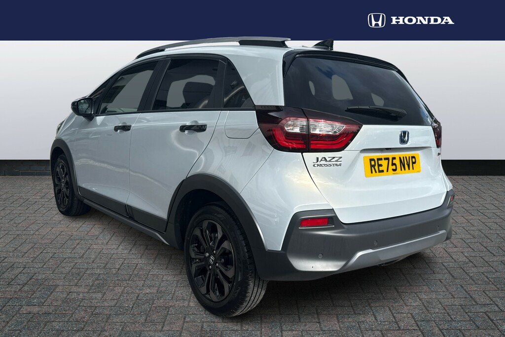 Honda Jazz 1.5 I-mmd Hybrid Crosstar Advance Ecvt RE75NVP White #3
