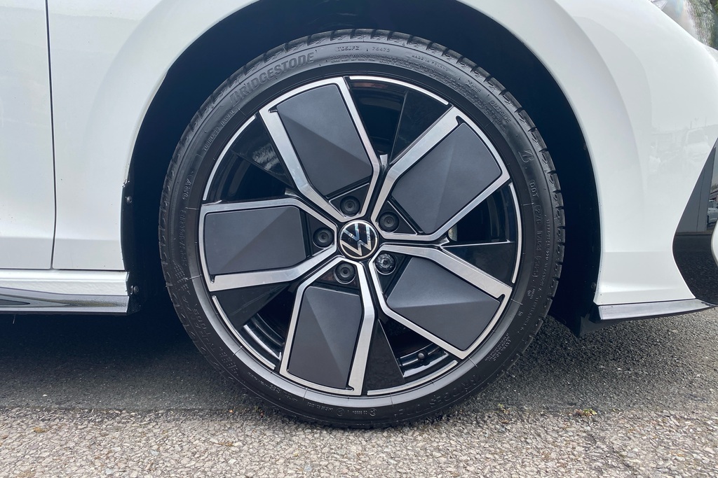 Volkswagen Golf 1.5 Tsi 150 Black Edition NL75RVE White #5
