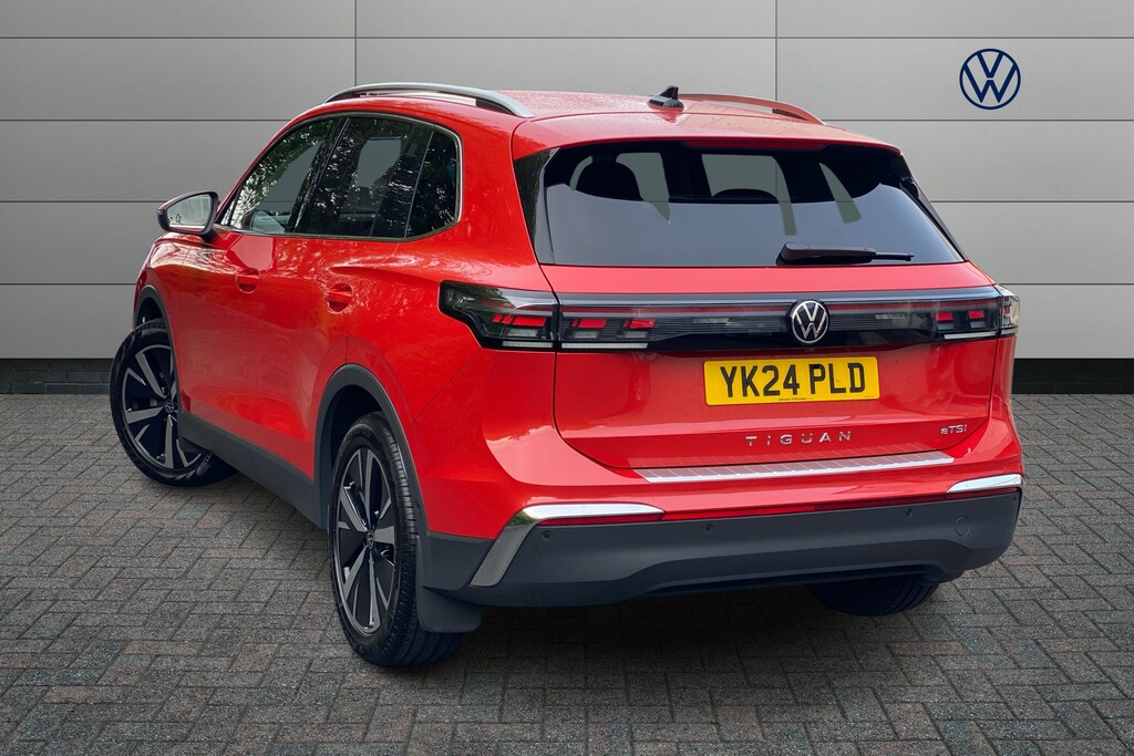 Volkswagen Tiguan 1.5 Etsi 150 Elegance Dsg YK24PLD Red #3
