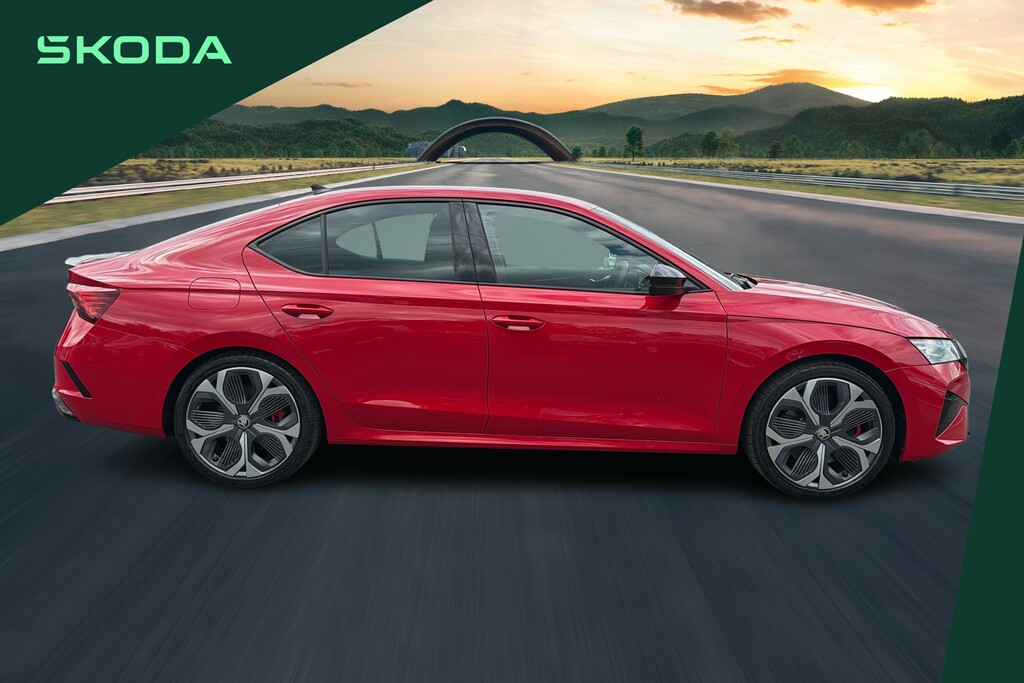 Skoda Octavia 2.0 Tsi Vrs Dsg Red #4