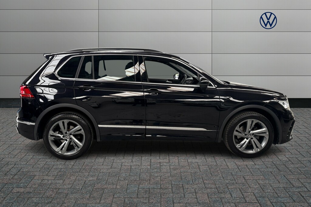Volkswagen Tiguan 2.0 Tdi R-line Edition Dsg AJ73FNE Black #4