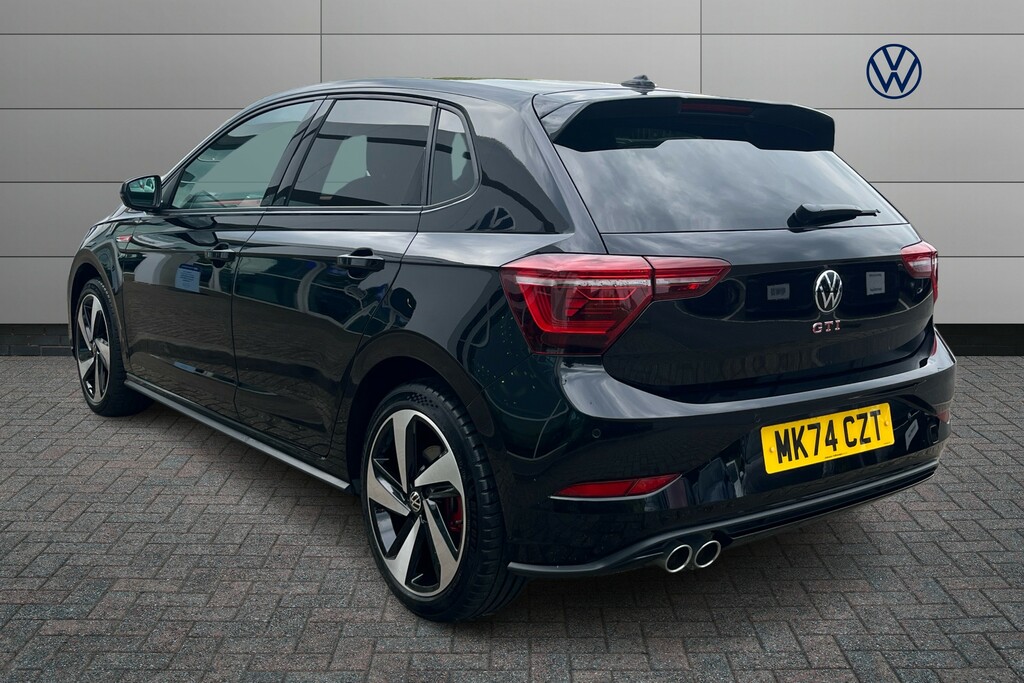 Volkswagen Polo 2.0 Tsi Gti Dsg Black #4