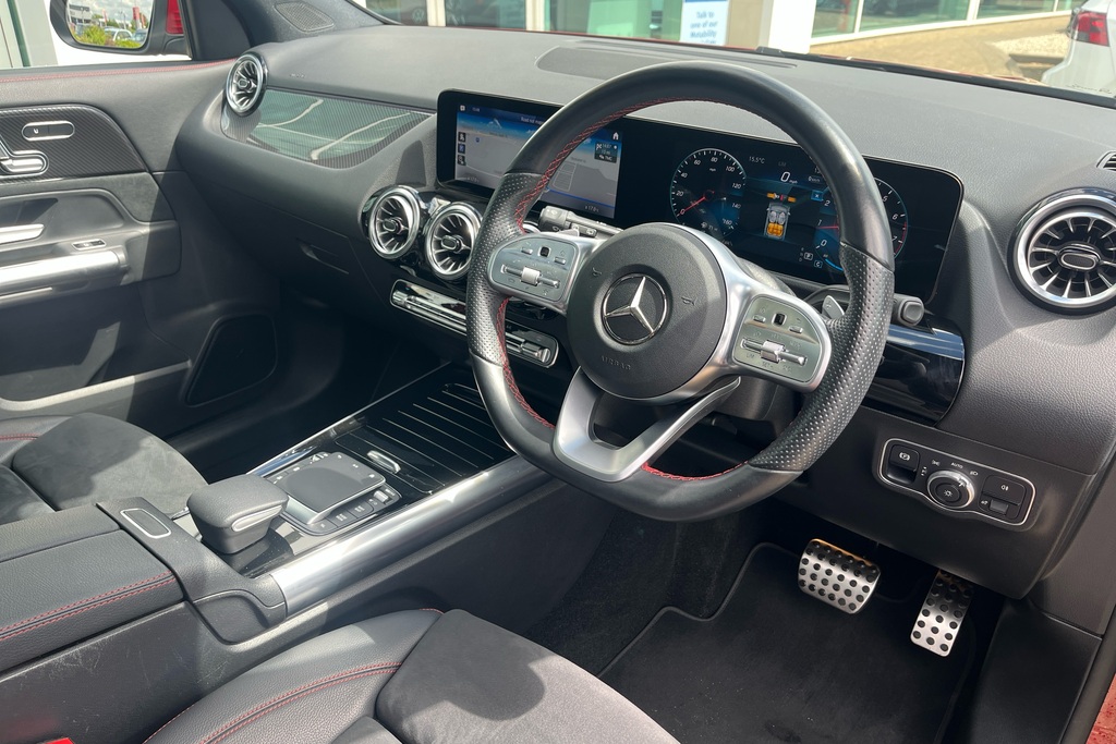 Mercedes-Benz GLA Class Gla 180 Amg Line Premium Plus FT21PRZ Red #6