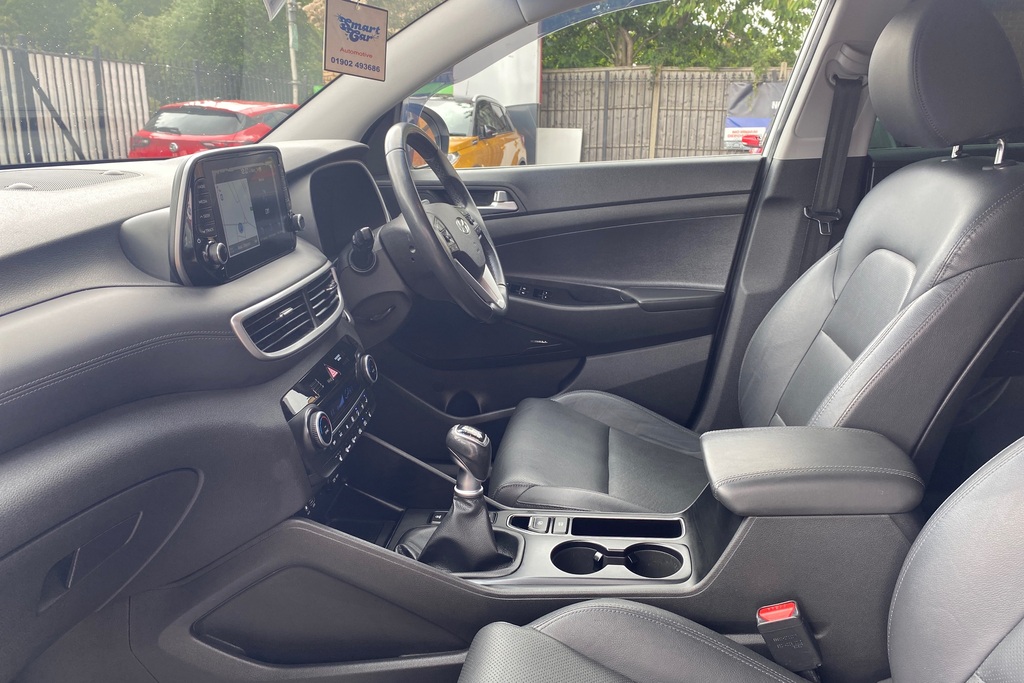 Hyundai Tucson 1.6 Gdi Premium 2Wd EA19KJF White #6
