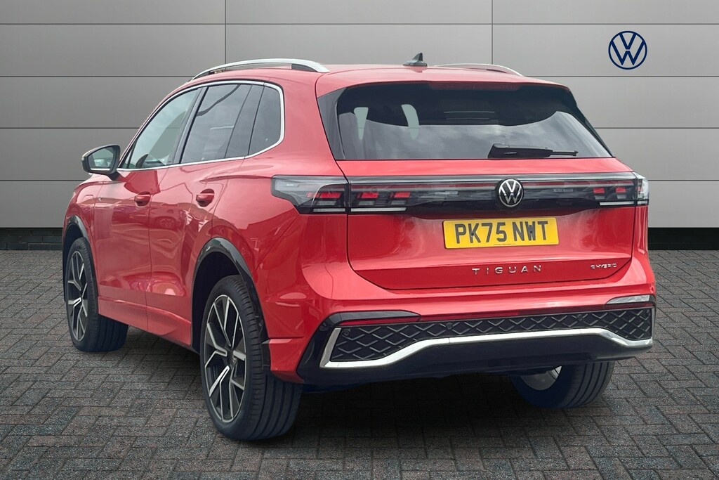 Volkswagen Tiguan 1.5 Tsi Ehybrid R-line Dsg Red #3