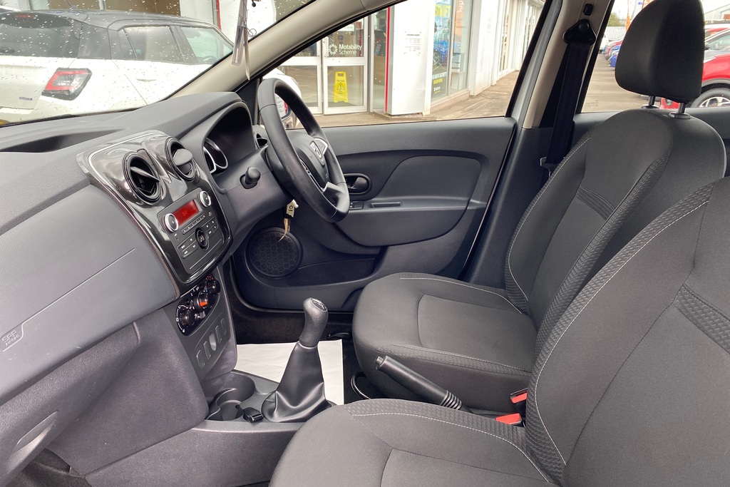 Dacia Sandero 1.0 Sce Ambiance White #6