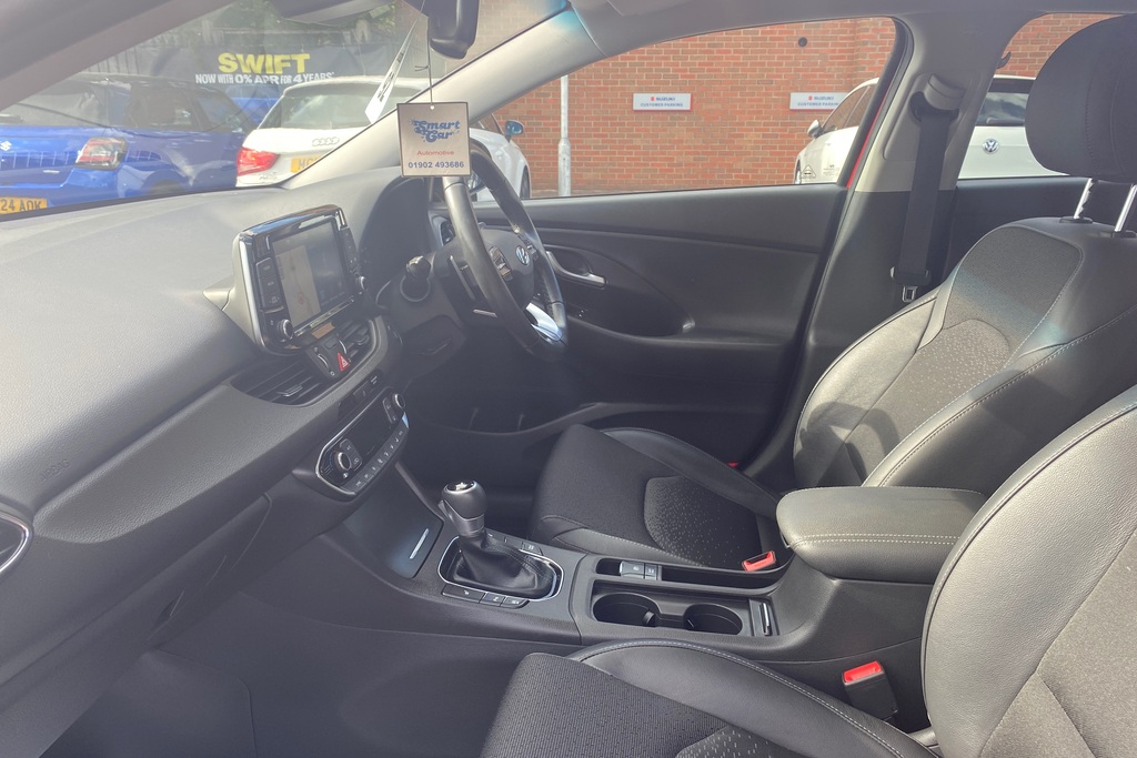 Hyundai I30 1.4T Gdi Premium Dct Red #6