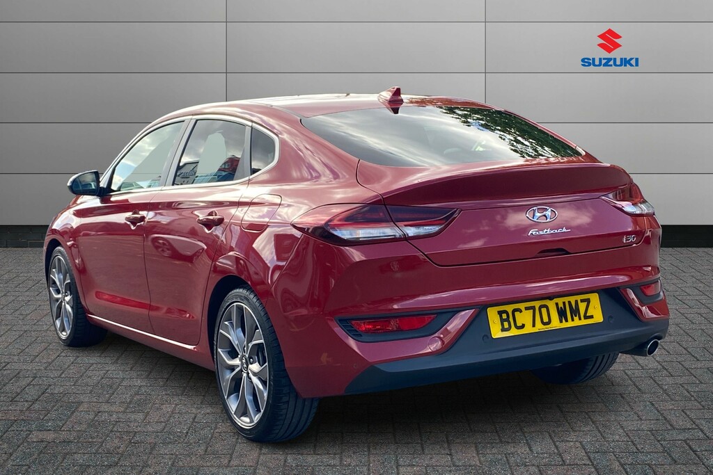 Hyundai I30 1.4T Gdi Premium Dct Red #2