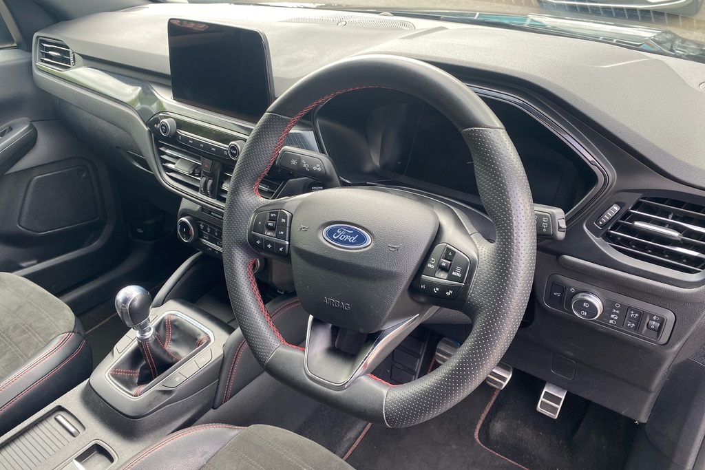 Ford Kuga St-line Edition BL23RYF Black #4