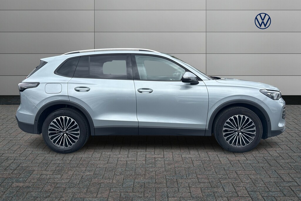 Volkswagen Tiguan 1.5 Etsi 150 Match Dsg GF75KVC Silver #4