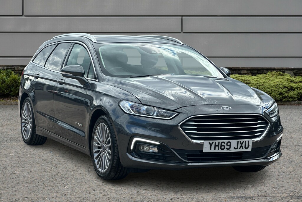 Ford Mondeo Titanium Edition Grey