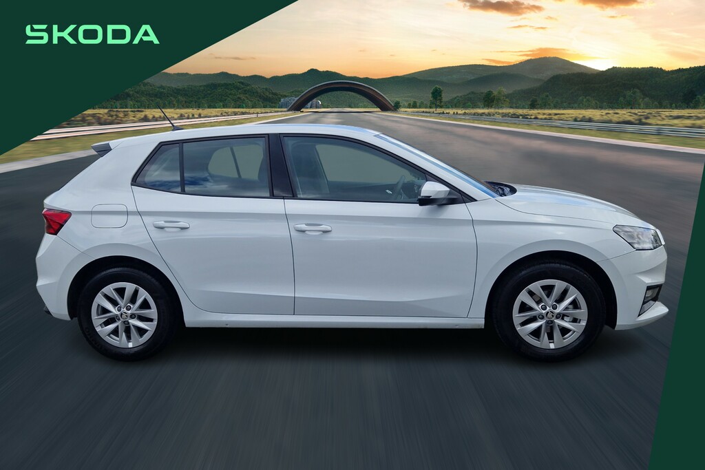 Skoda Fabia 1.0 Tsi Se Comfort White #4