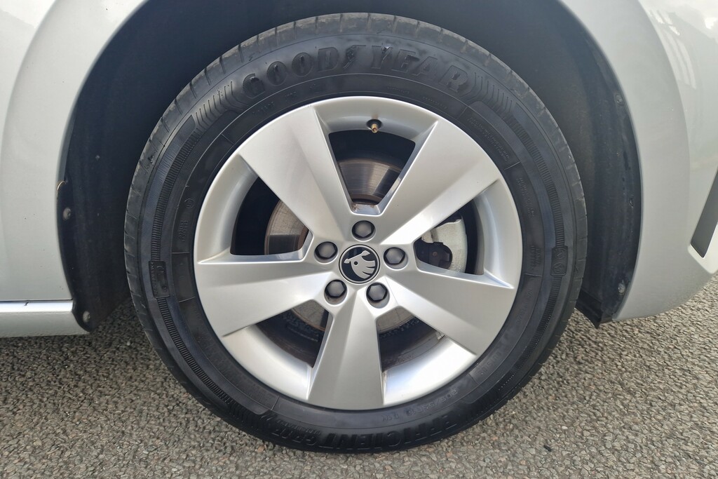 Skoda Scala 1.0 Tsi 116 Se Edition GF25VZD Silver #5