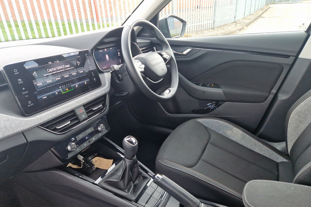 Skoda Kamiq 1.0 Tsi 95 Se Edition GD25BXR Grey #2