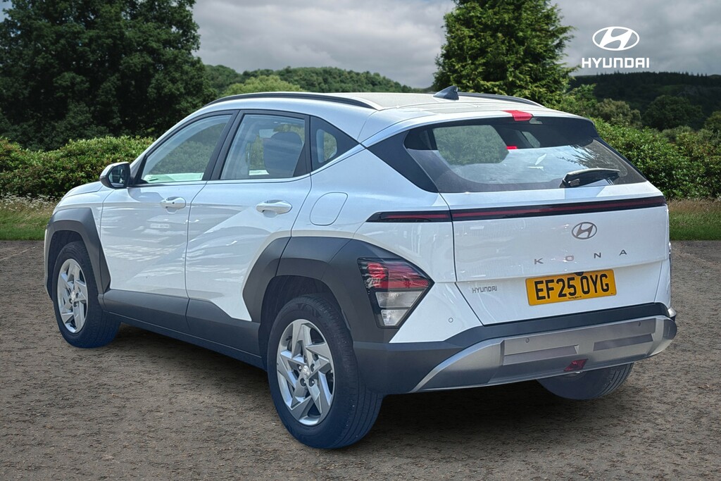 Hyundai Kona Advance EF25OYG White #2
