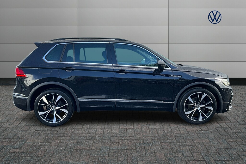 Volkswagen Tiguan 1.5 Tsi 150 R-line Dsg VE72UWO Black #4