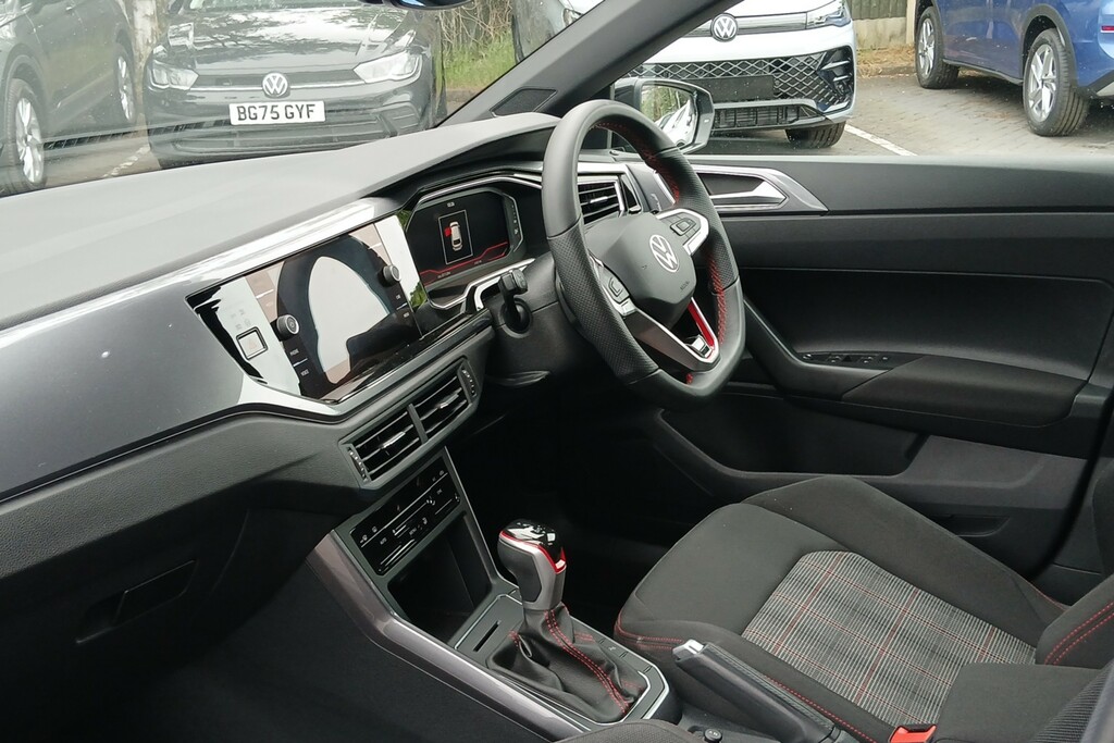 Volkswagen Polo 2.0 Tsi Gti Dsg GD74LFR Black #2