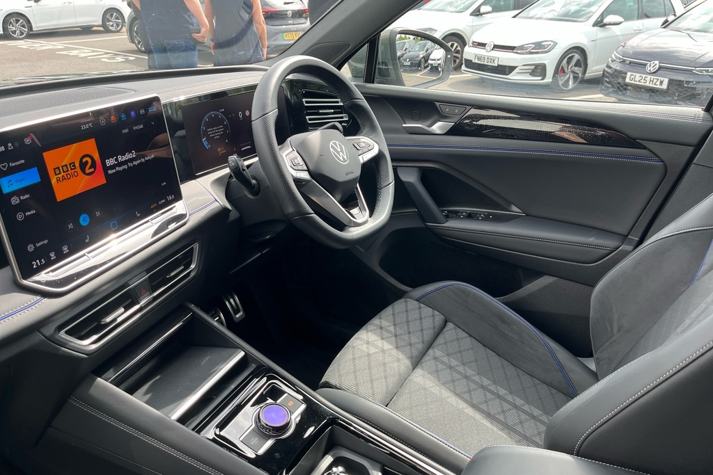Volkswagen Tiguan 1.5 Etsi 150 R-line Dsg BG25KYV Green #2
