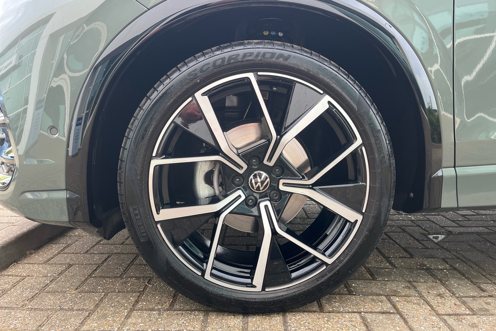Volkswagen Tiguan 1.5 Etsi 150 R-line Dsg BG25KYV Green #5