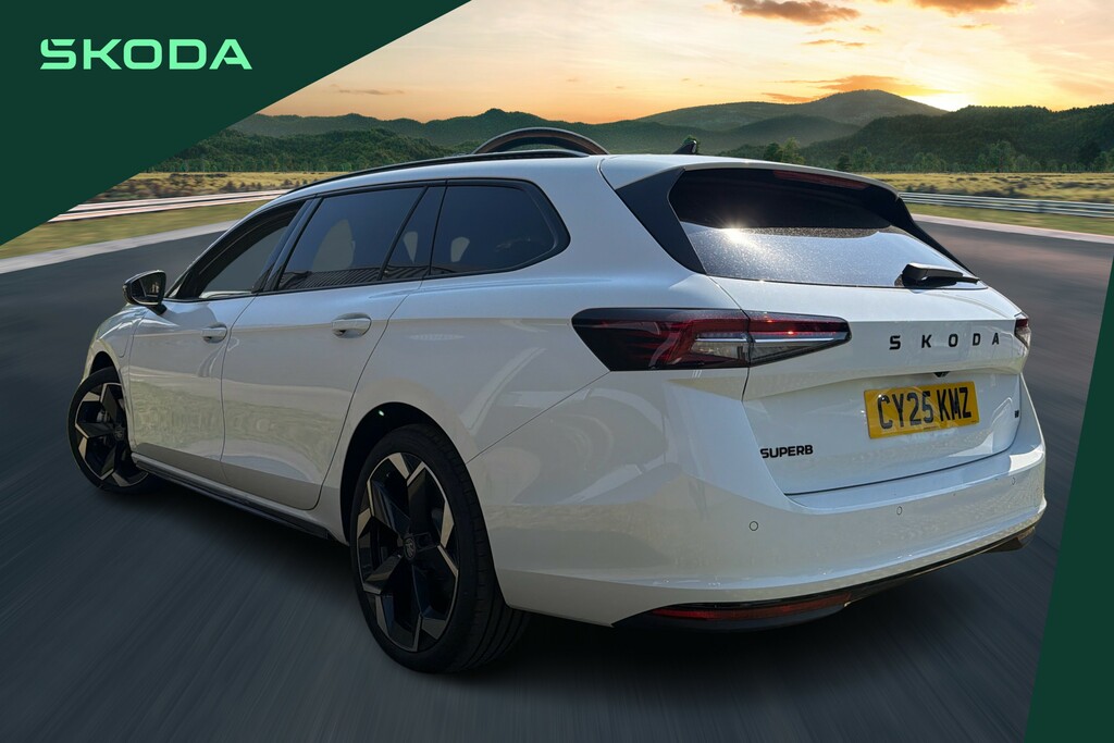 Skoda Superb 1.5 Tsi Iv Sportline Dsg White #3