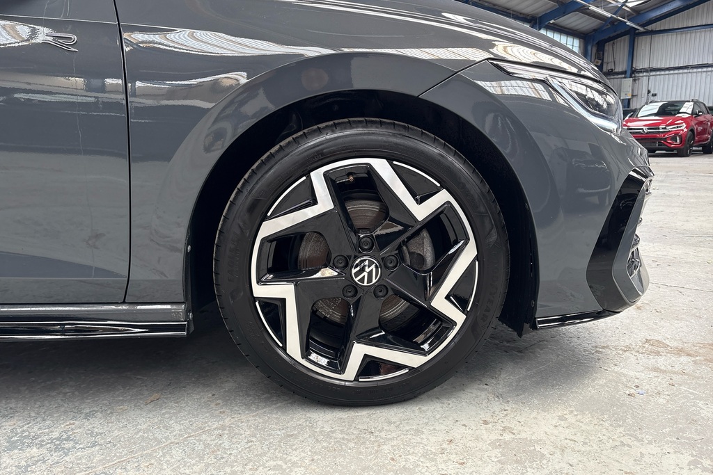 Volkswagen Golf 1.5 Tsi 150 R-line GD25SYG Grey #5