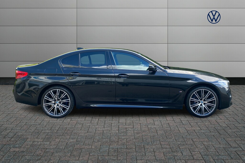 BMW 5 Series 530E Xdrive M Sport YC69RBV Black #4