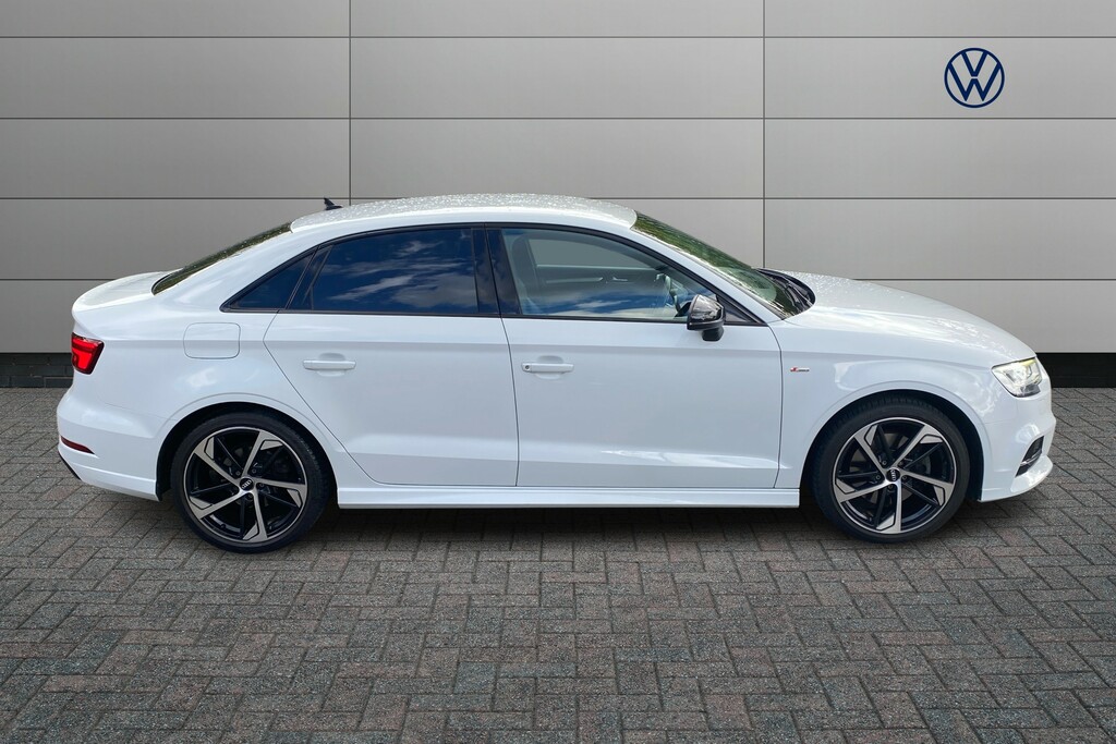 Audi A3 35 Tdi Black Edition S Tronic DE69HSZ White #4
