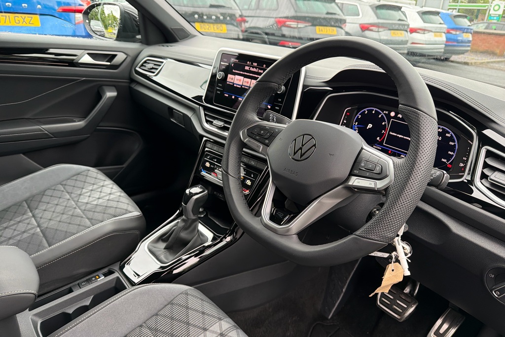Volkswagen T-Roc 1.5 Tsi R-line Dsg KP75YSF Black #6