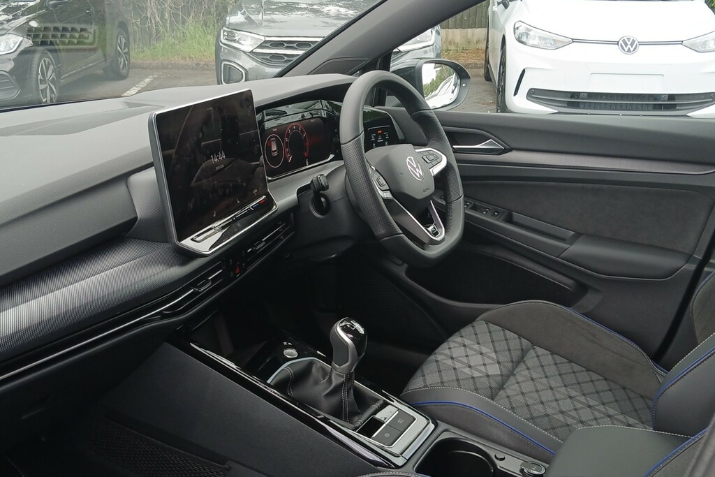 Volkswagen Golf 1.5 Tsi 150 Black Edition NL75UKH Black #2