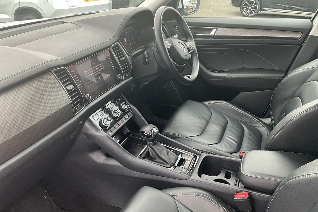 Skoda Kodiaq 1.5 Tsi Se L Executive Dsg 7 Seat WF24VXD White #2