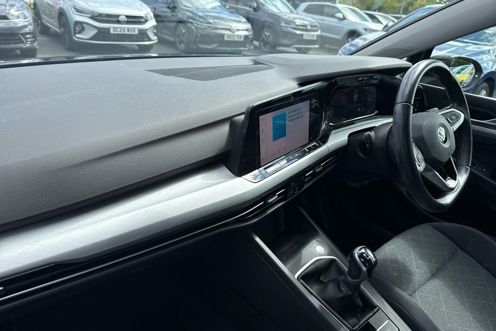 Volkswagen Golf 1.5 Tsi Life BT20RDZ Black #2