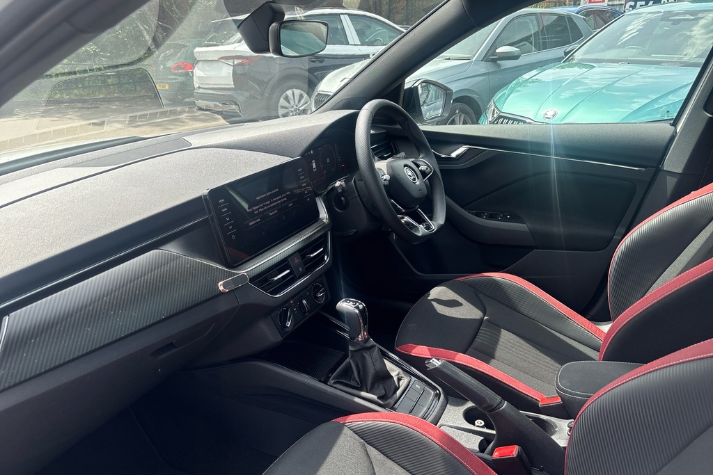 Skoda Kamiq 1.0 Tsi 110 Monte Carlo Dsg EA23XRP White #2