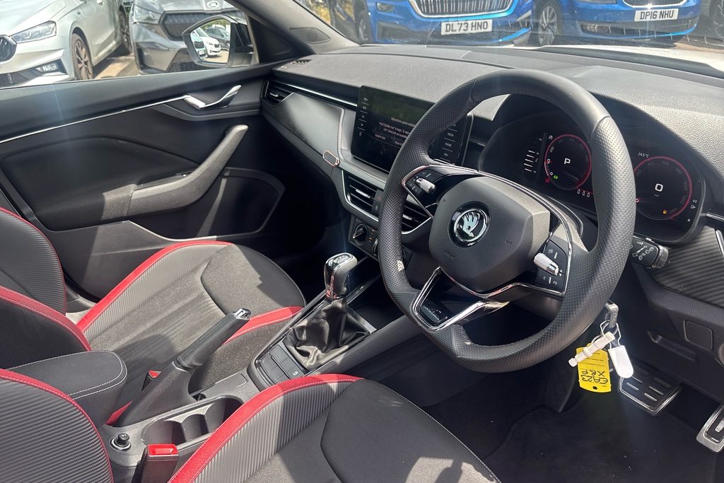 Skoda Kamiq 1.0 Tsi 110 Monte Carlo Dsg EA23XRP White #6