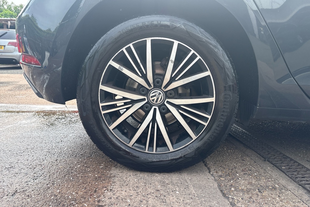 Volkswagen Golf 1.6 Tdi Se Nav VO67KRX Grey #5