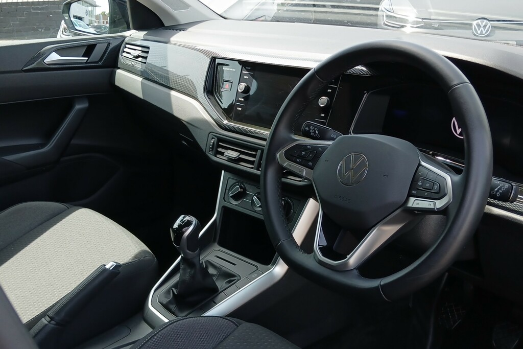Volkswagen Polo 1.0 Tsi Match GD25ZTU Black #6