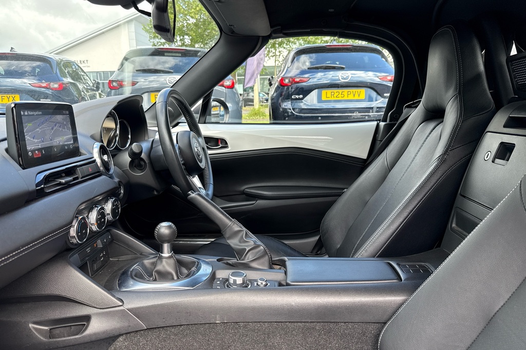 Mazda MX-5 2.0 184 Sport Tech LK22USZ White #6