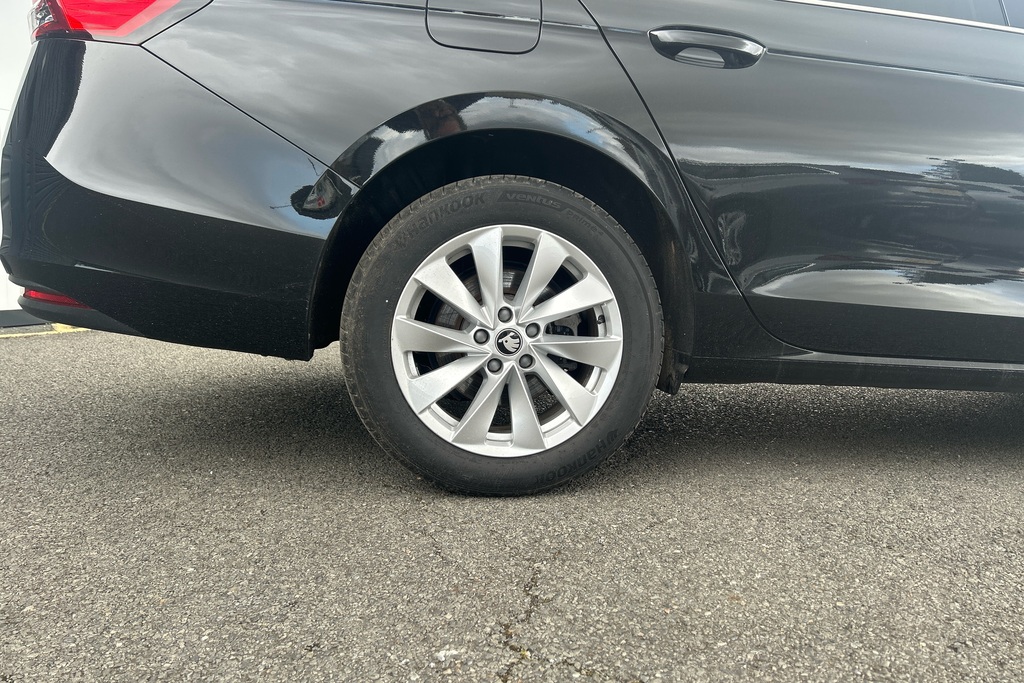 Skoda Superb 2.0 Tdi Se Technology Dsg KM25BMZ Black #5