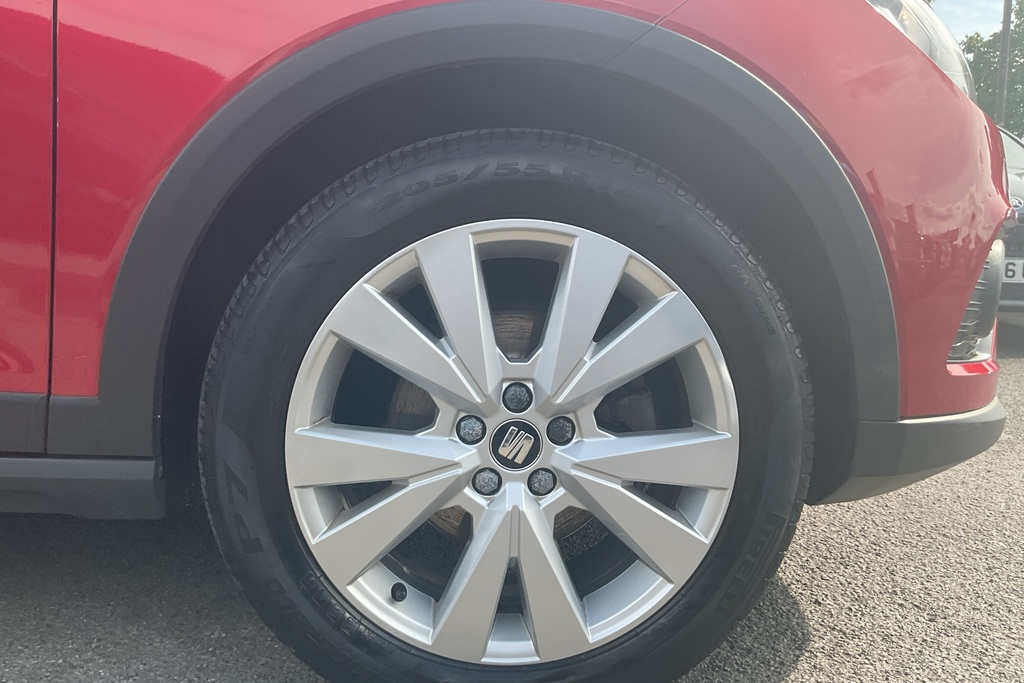 Seat Arona 1.0 Tsi Se Technology Ez DF69KYR Red #5
