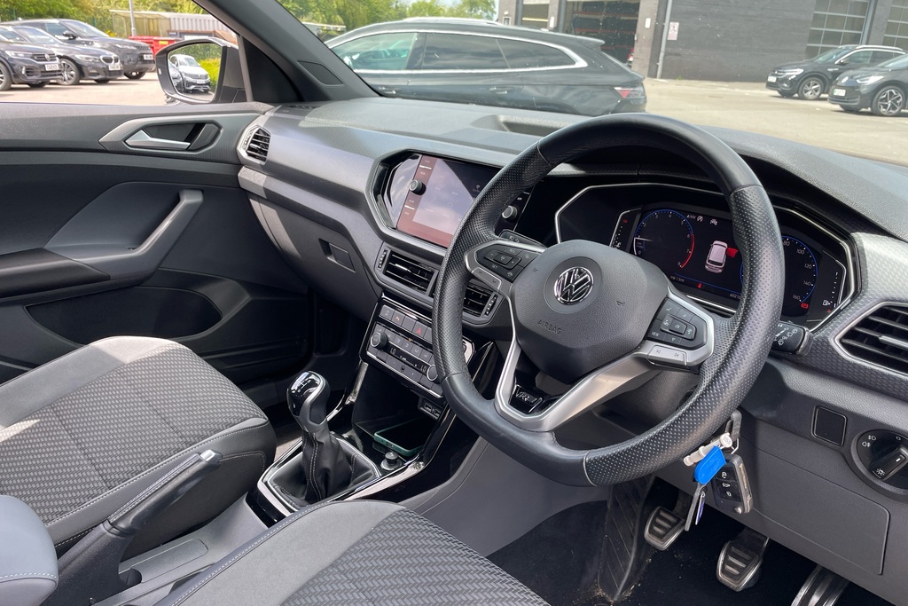 Volkswagen T-Cross 1.0 Tsi 115 R-line DU69ACZ Grey #6
