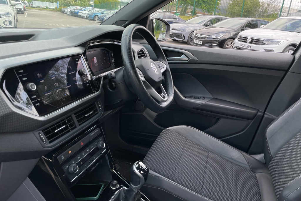 Volkswagen T-Cross 1.0 Tsi 115 R-line DU69ACZ Grey #2